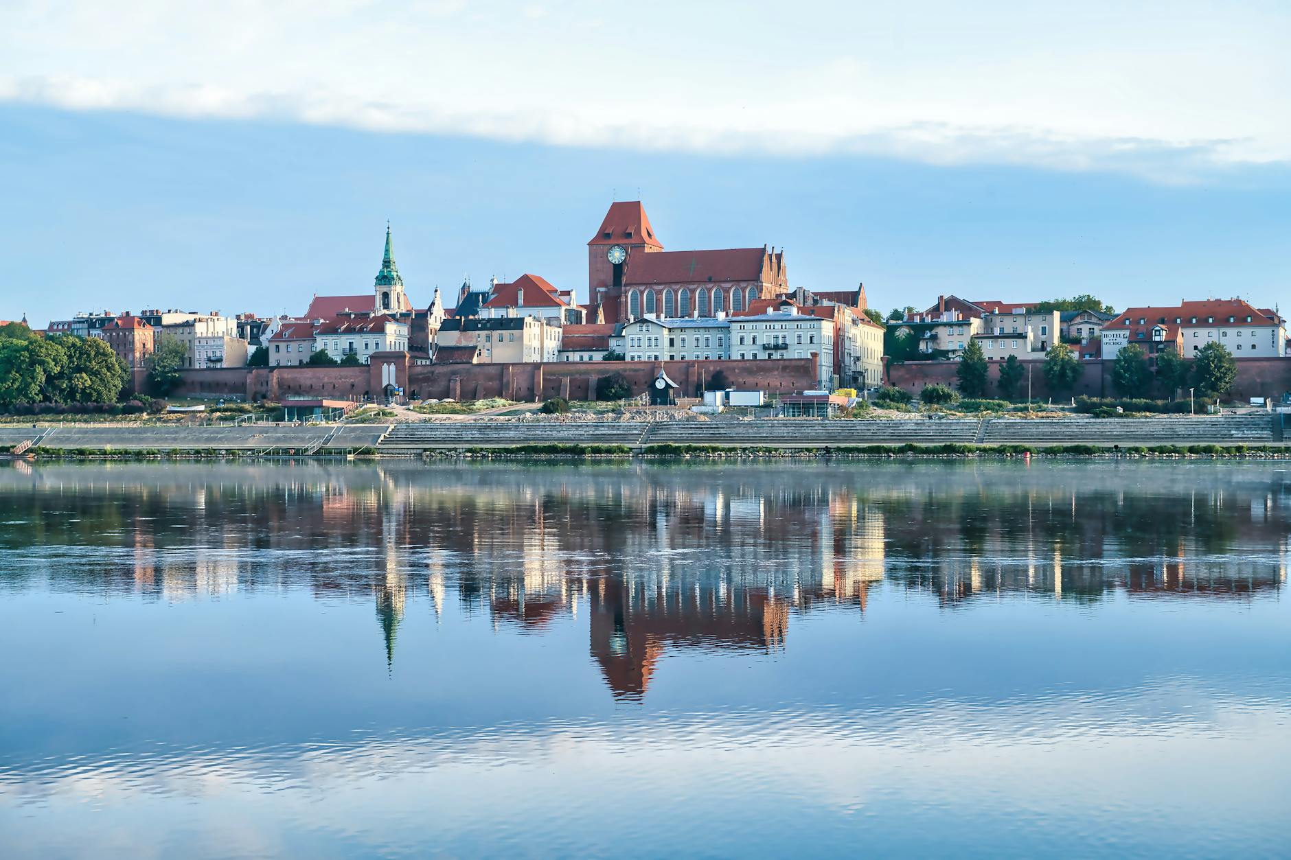 Wizualizacja nowej przestrzeni turystycznej nad Wisłą w Dęblinie finansowanej z dotacji